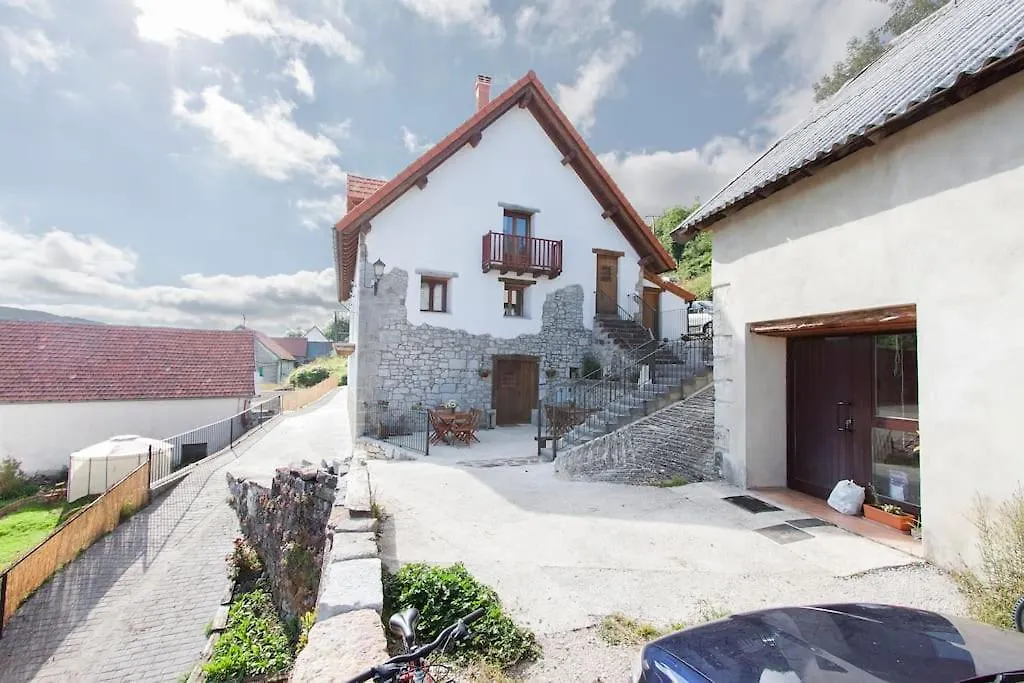Casa rural Enekoizar-1